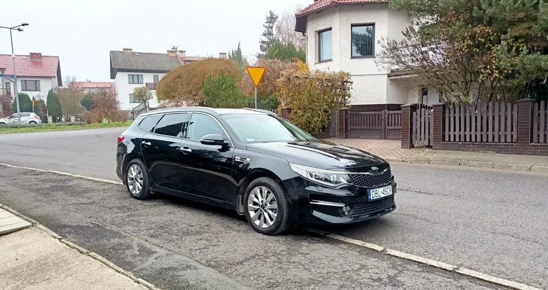 Kia Optima cena 61500 przebieg: 156500, rok produkcji 2017 z Bolesławiec małe 436